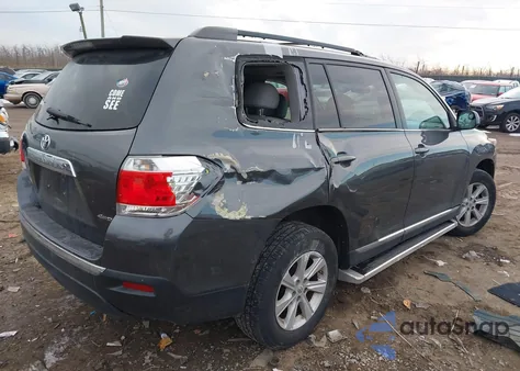2012 Toyota Highlander Se V6 z USA, uszkodzony, nr VIN 5TDBK3EH2CS142967